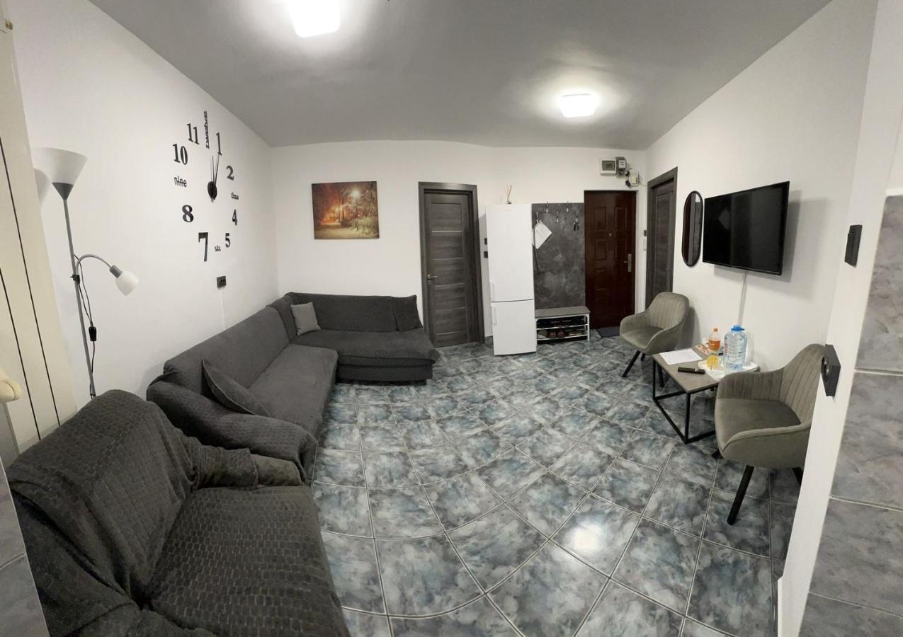 Ene Apart Oradea Free Parking ภายนอก รูปภาพ