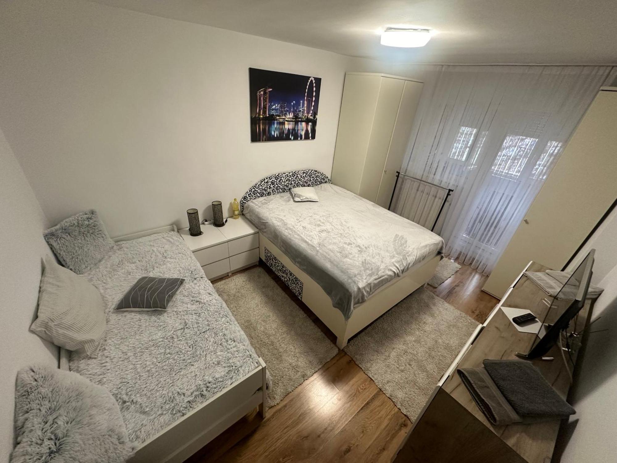 Ene Apart Oradea Free Parking ภายนอก รูปภาพ